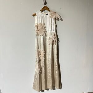 Raquel Couture Silk Evening Gown w/ 3D Floral Appliqué – Size 6